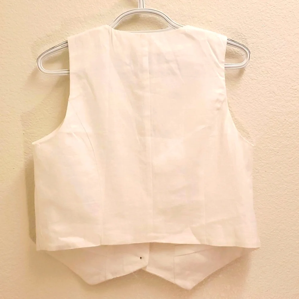 Women's White Button-Up Vest - Picture 2 of 5